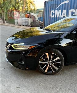 Nissan Maxima
